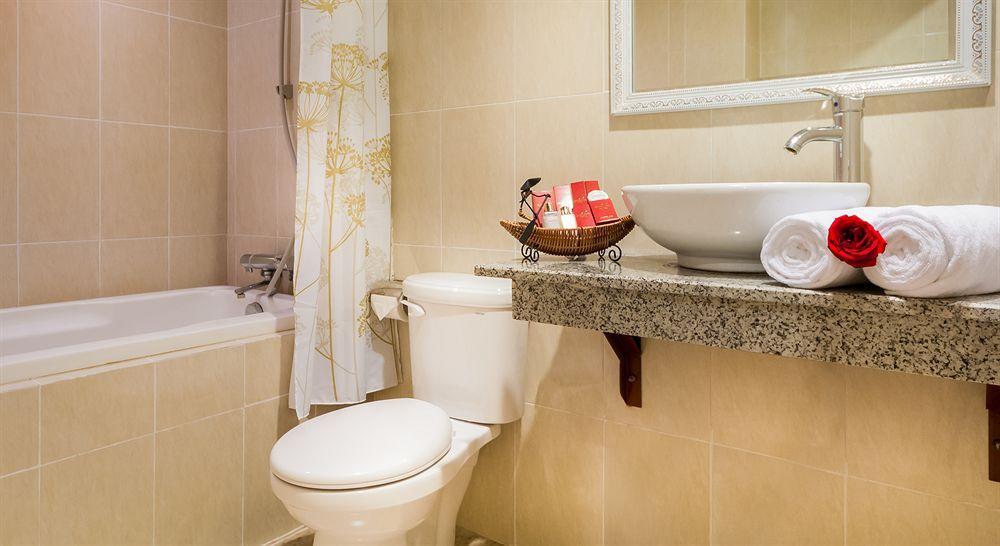 Saga Hotel Thành Pho Ho Chí Minh Esterno foto