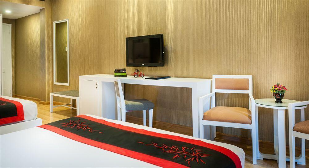 Saga Hotel Thành Pho Ho Chí Minh Esterno foto